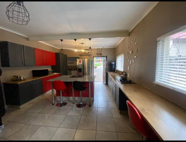 3 BEDROOM HOUSE FOR SALE IN MULBARTON